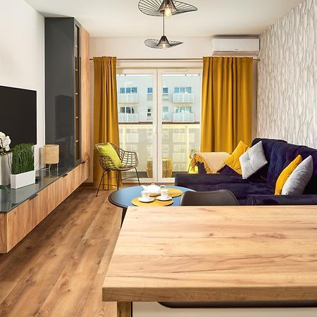 Lumina Luxury 3-Rooms Apartments With Parking وودج المظهر الخارجي الصورة