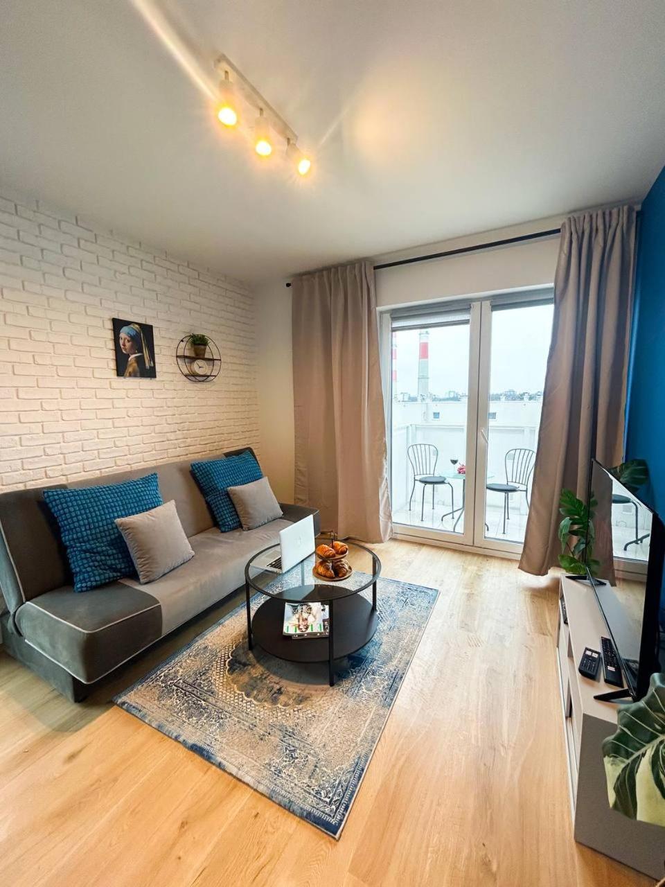 Lumina Luxury 3-Rooms Apartments With Parking وودج المظهر الخارجي الصورة