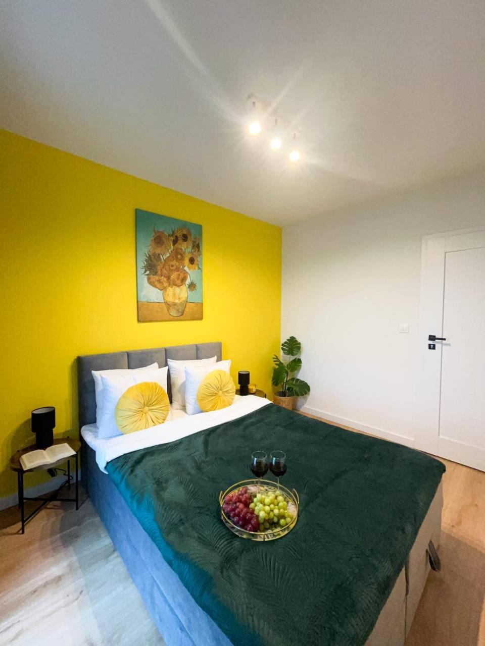 Lumina Luxury 3-Rooms Apartments With Parking وودج المظهر الخارجي الصورة