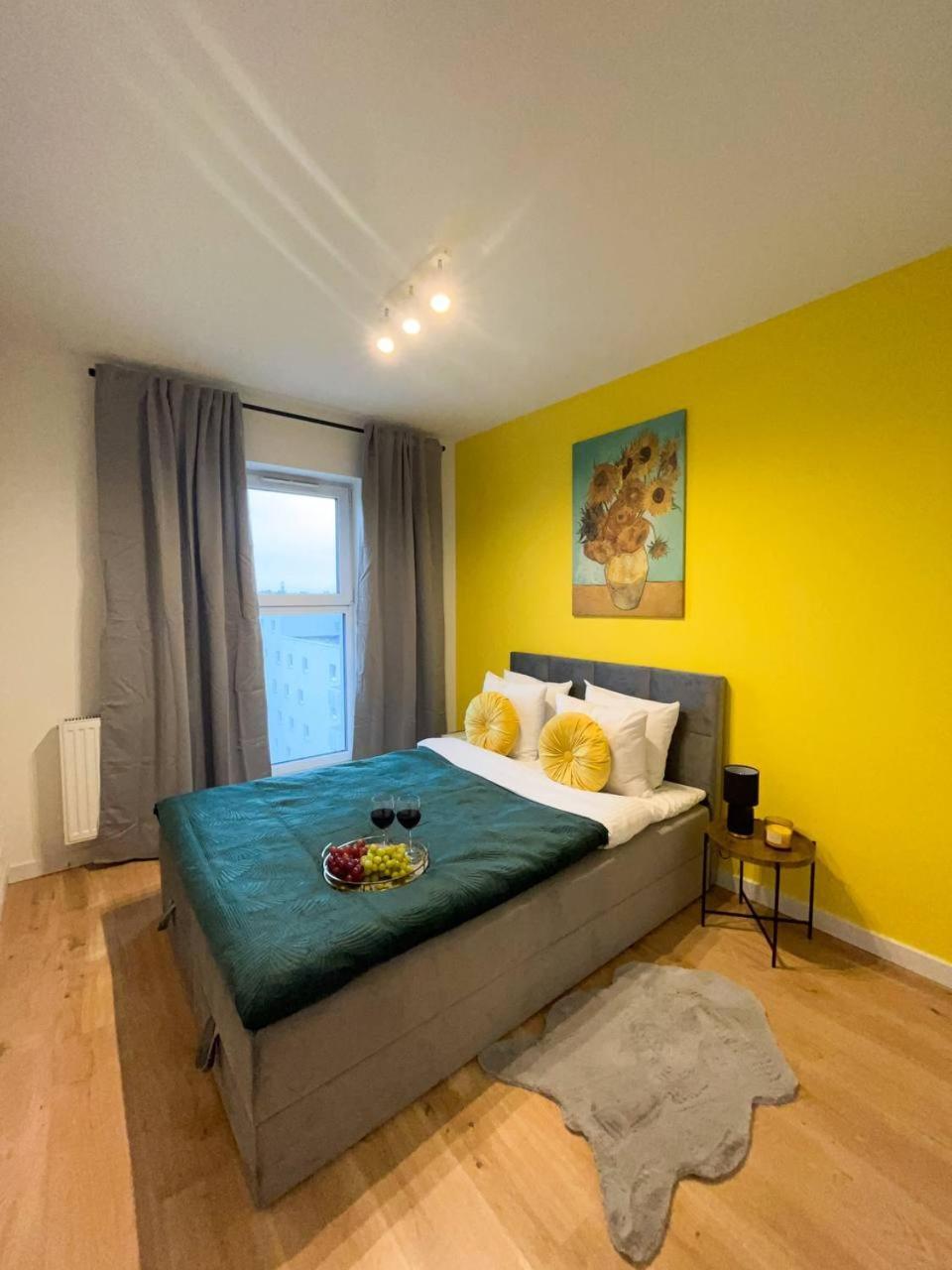 Lumina Luxury 3-Rooms Apartments With Parking وودج المظهر الخارجي الصورة